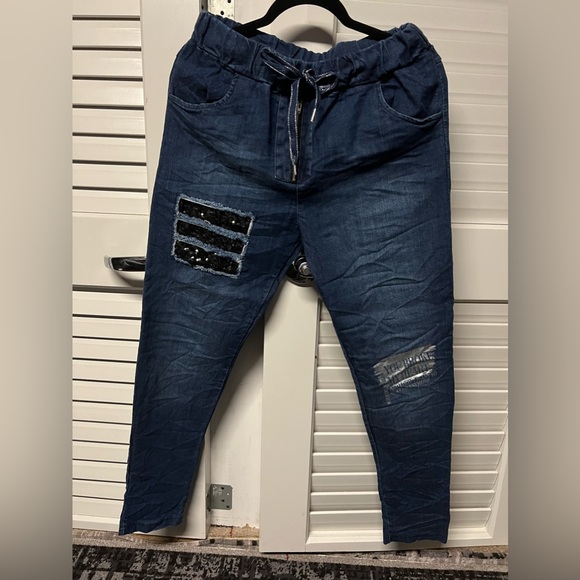 Jogger - Picture 1 of 2